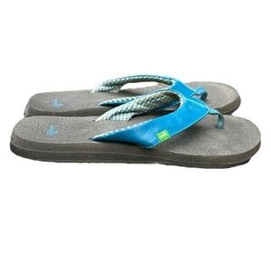 Sanuk Women's Yoga Mat II Sandal, flip flops, blue and black. Womens size 8